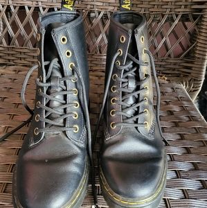 Dr. Martens boot